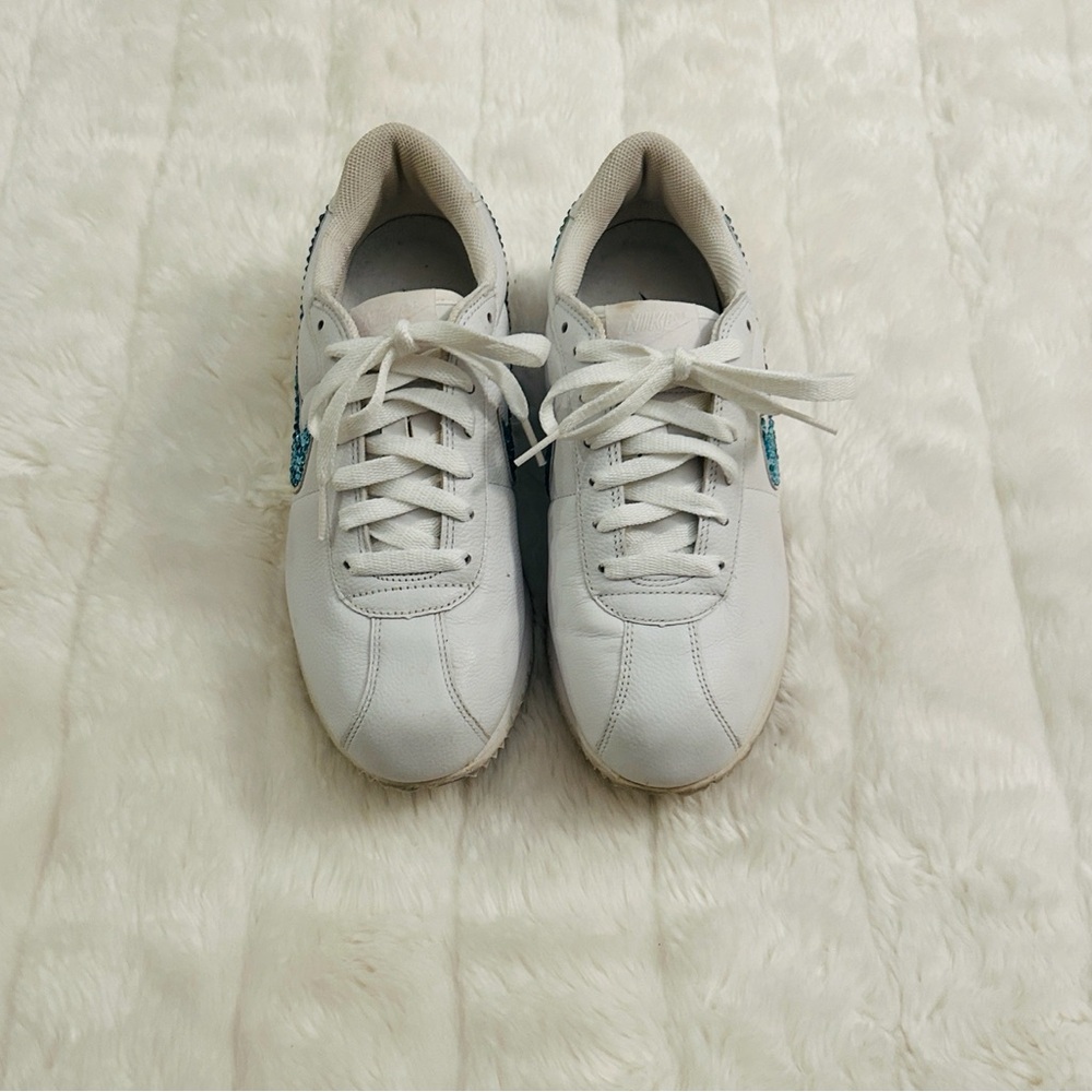 Nike Women's White and Teal Sneakers